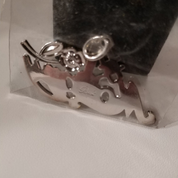 #1 MOMMY SILVER/GOLD PENDANT NEW IN PACKAGE-Signed - Picture 3 of 6